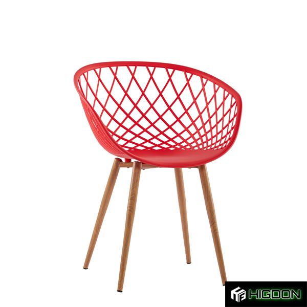 Versatile and stylish plastic armchair